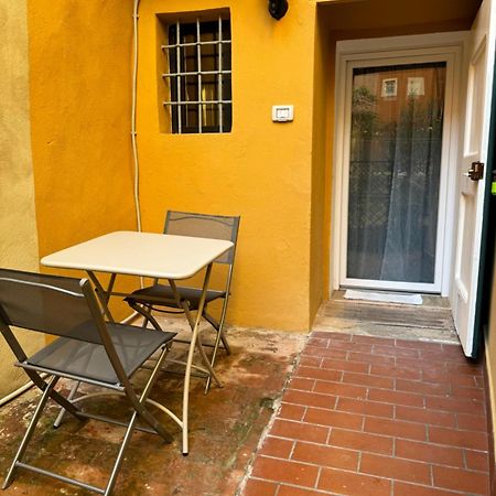 La Casina A Porta Castiglione Apartment Bologna Bagian luar foto